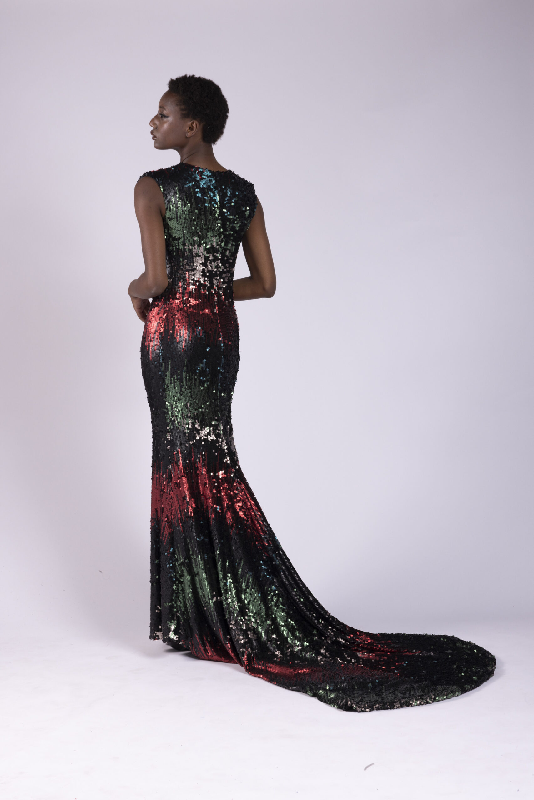 abiti da cerimonia lungo a sirena in paillettes cangiante con dettagli raso seta, sexy ,autunno inverno 2